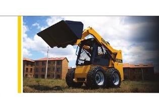 GEHL R134 — колёсный погрузчик на стройплощадке